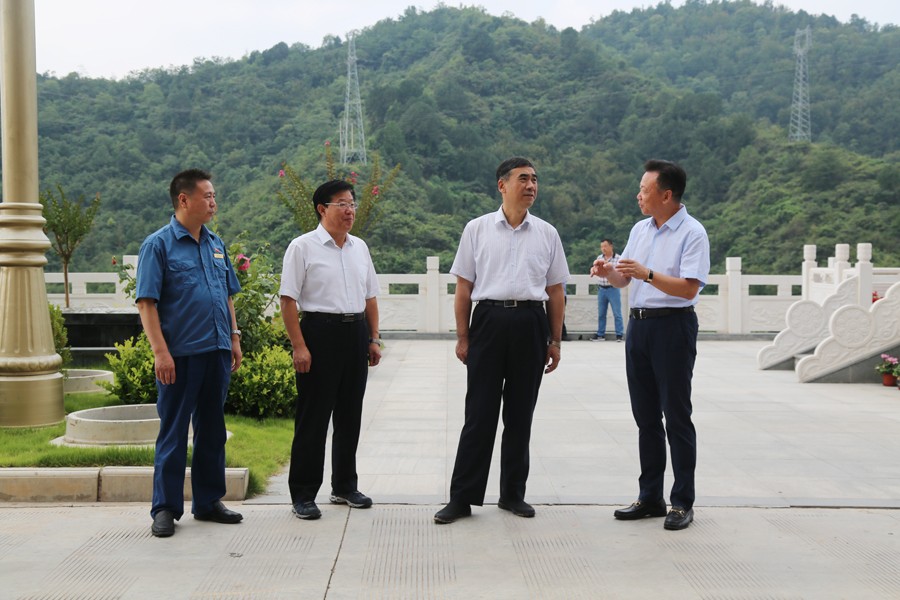 24-2018年8月，全省绿色矿山建设现场会在尊龙凯时股份召开，时任副省长李斌出席会议并做重要讲话。.jpg